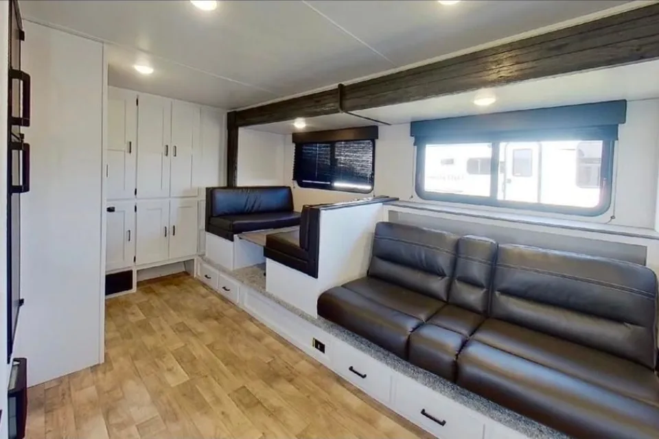 N&S Keystone 186ss Travel Trailer