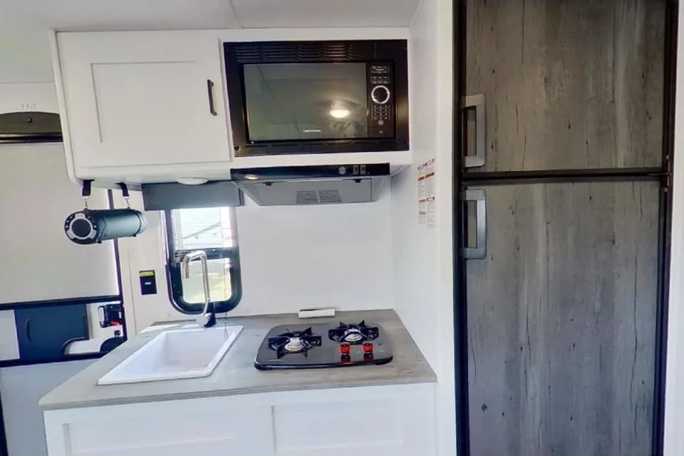 N&S Keystone 186ss Travel Trailer