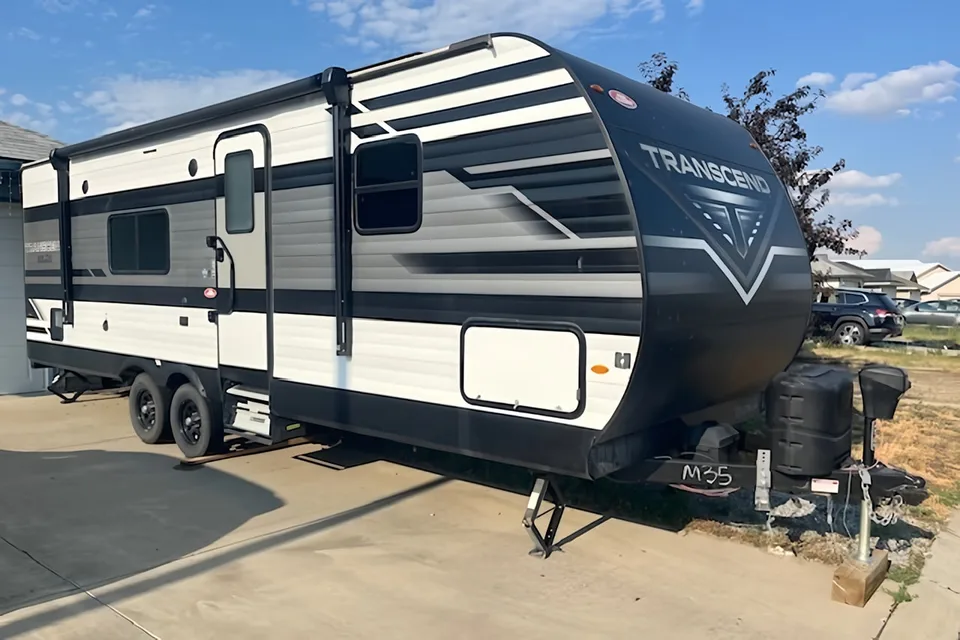 Grand Design Transcend Xplor Traver LET's Make Memories