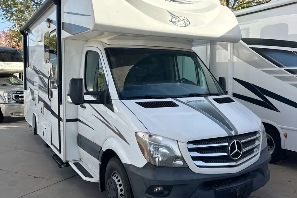 Mercedes Sprinter, Jayco Melbourne