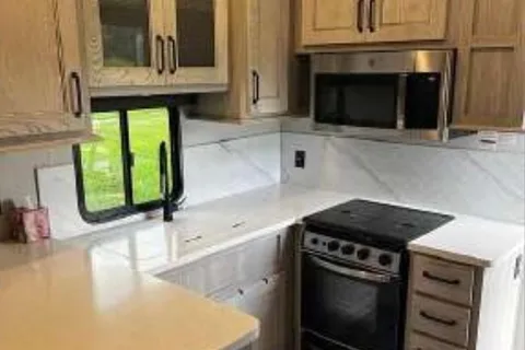 Keystone Montana High County 281CK Fifth Wheel