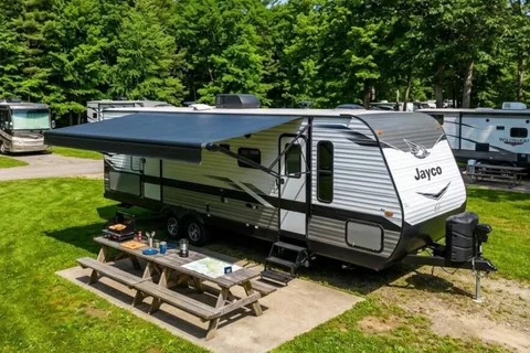 Fireside RV's 2022 Jayco Jay Flight SLX 267BHS