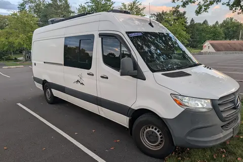 Vincent: The Ultimate High-Tech Family Adventure Van