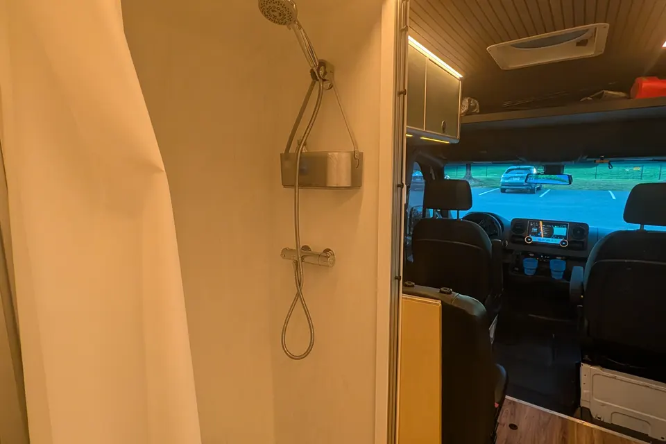 Vincent: The Ultimate High-Tech Family Adventure Van