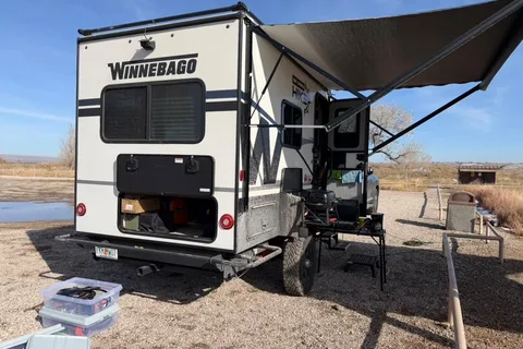 Cozy Couple’s Camper | Winnebago Hike 100 | Pet Friendly + Easy Tow