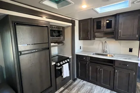 Grand Design Transcend Xplor Travel by Highmountaincamping