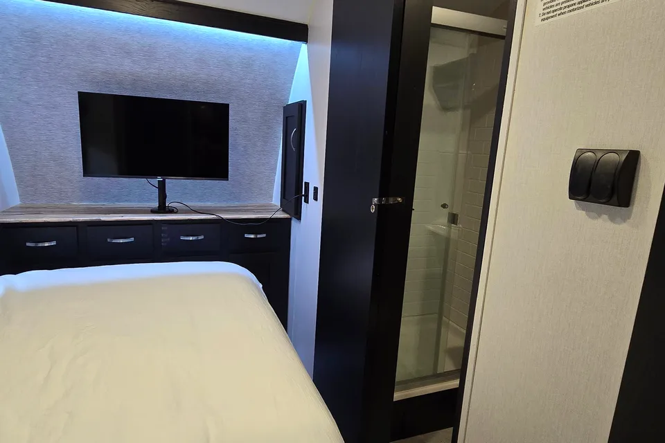 Coachmen Adrenaline 21LT Toy Hauler