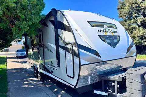 Coachmen Adrenaline 21LT Toy Hauler