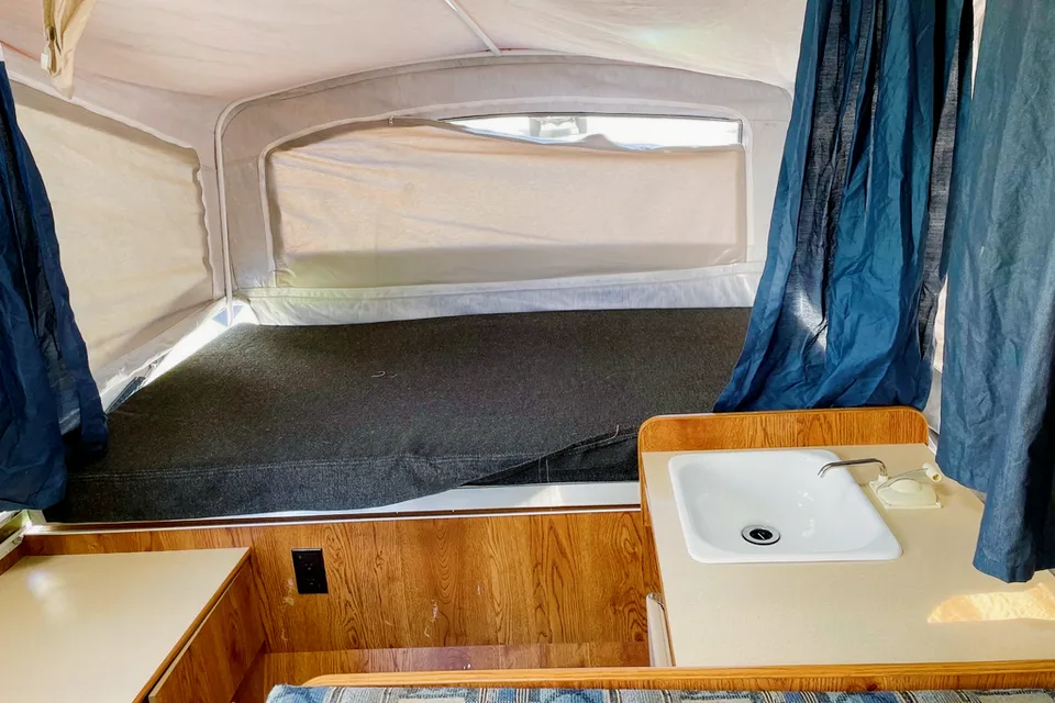 Matthew's Dutchmen VOYAGER Tent Trailer