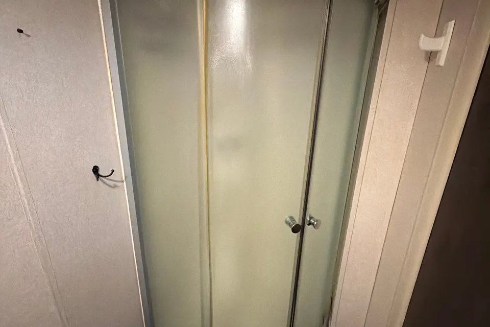 PLUSH & ROOMY 26' RV FOR TWO!(Can Sleep 3)