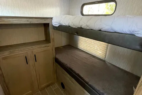 Delivery Forest River Alpha Wolf 29QB-L Travel Trailer