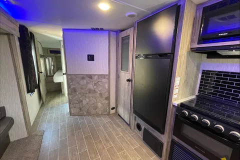 Delivery Forest River Alpha Wolf 29QB-L Travel Trailer