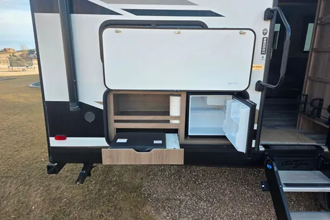 The luxurious Grand Design Imagine 2800 BH Travel Trailer