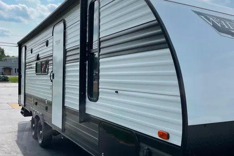 Forest River Wildwood 240bhxl Travel Trailer