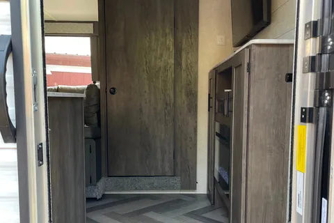 Forest River Wildwood 240bhxl Travel Trailer