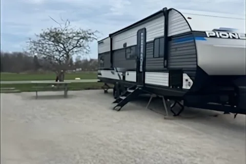 Bobby's Heartland Pioneer QB300 Travel Trailer