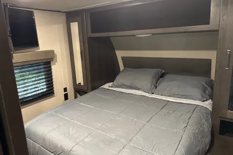 Todd's Grand Design Transcend 297 QB Travel Trailer