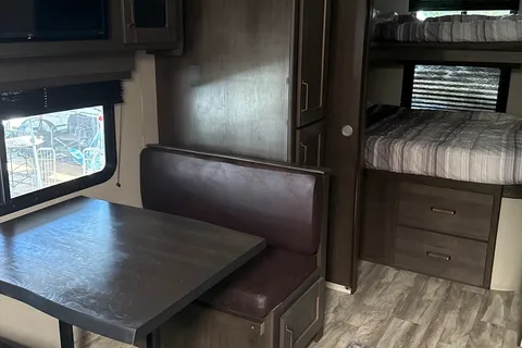 Todd's Grand Design Transcend 297 QB Travel Trailer