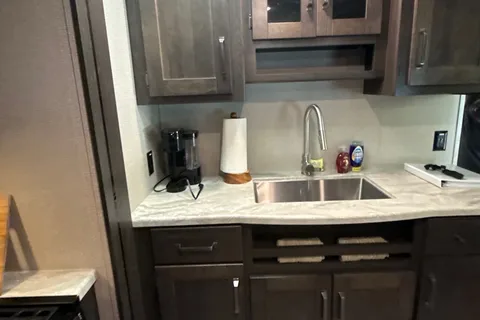 Todd's Grand Design Transcend 297 QB Travel Trailer