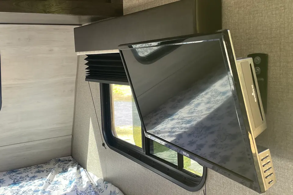 Laurel's Jayco Jayflight SLX Travel Trailer