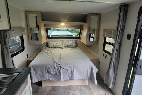 Amanda's Palomino Puma Travel Trailer