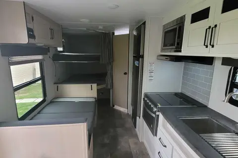Amanda's Palomino Puma Travel Trailer