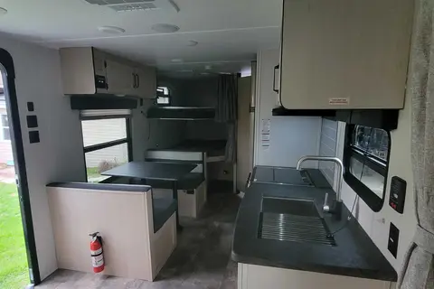 Amanda's Palomino Puma Travel Trailer
