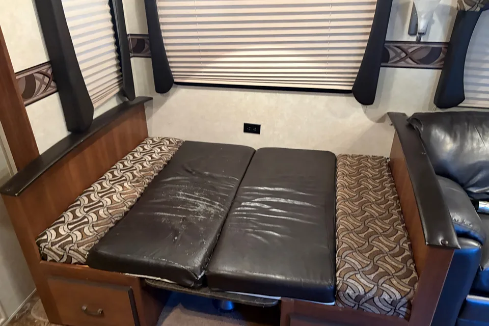 Kevin's Crossroads Zinger Travel Trailer