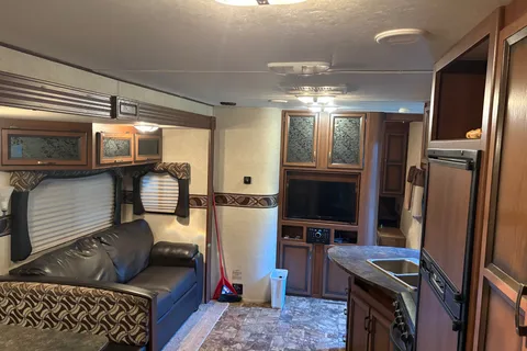 Kevin's Crossroads Zinger Travel Trailer