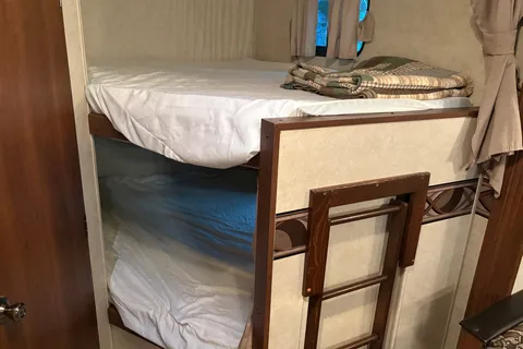 Kevin's Crossroads Zinger Travel Trailer