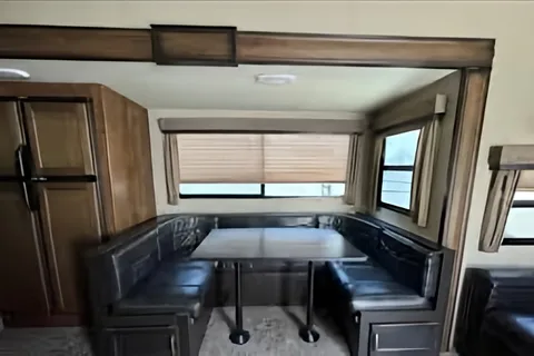 Milan & Jen’s Grand Design Reflection 28BH Fifth Wheel