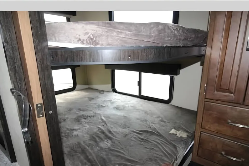 Milan & Jen’s Grand Design Reflection 28BH Fifth Wheel