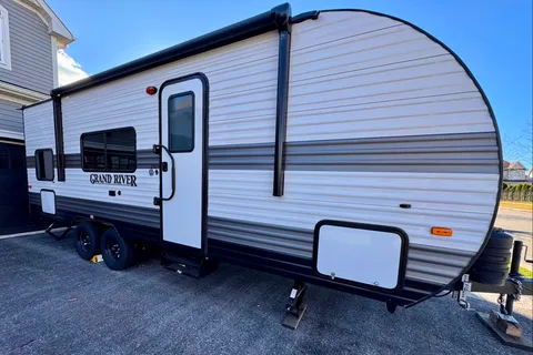 Adventure Awaits | Your luxury home on wheels