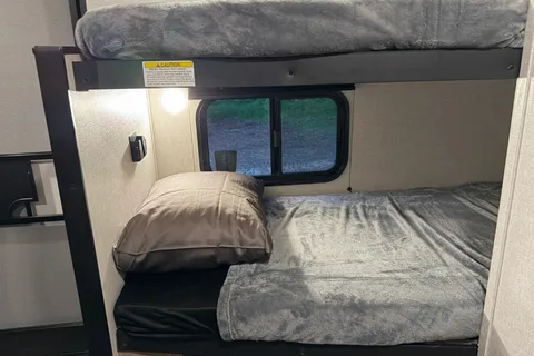 2026 Keystone Coleman 13b Travel Trailer