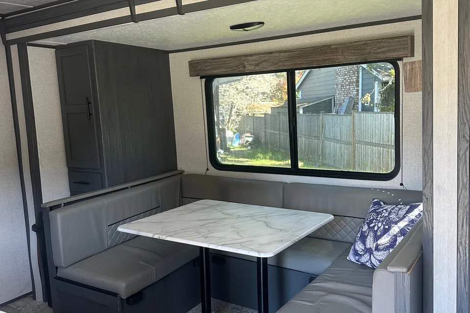 Island time bunkhouse