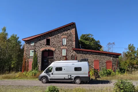 2022 Winnebago Campervan - Pet Friendly (no additional fee) - Sleeps 4