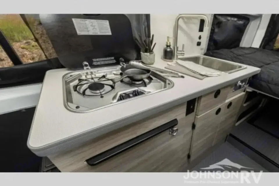 2022 Winnebago Campervan - Pet Friendly (no additional fee) - Sleeps 4