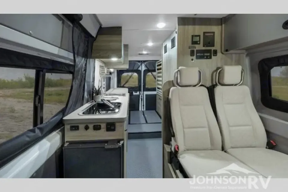 2022 Winnebago Campervan - Pet Friendly (no additional fee) - Sleeps 4