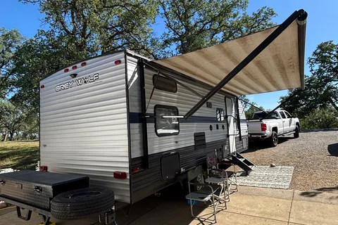 25 ft Fully Loaded Super Lightweight Boondock-Off Grid Ready Trailer