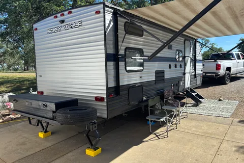 25 ft Fully Loaded Super Lightweight Boondock-Off Grid Ready Trailer