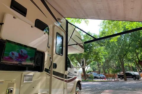 Spacious, Modern and Solar! 2016 Coachmen Freelander