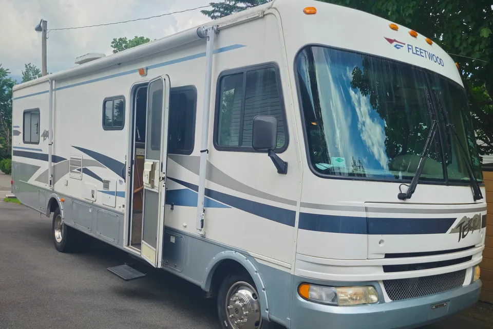 Denis's Fleetwood Terra Class A