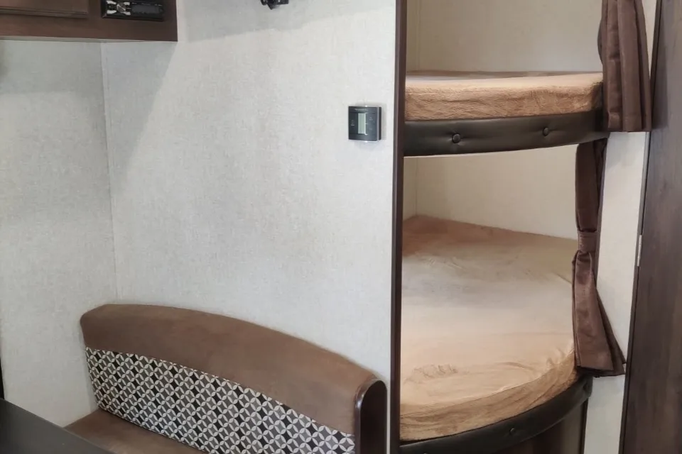 Jeff's Jayco 26bh