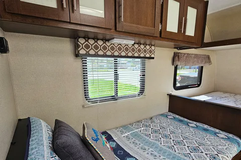 NEW LISTING ! | OSCAR | Forest River Navi 16BH | Vivre la Route !