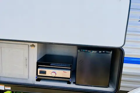 NEW Stocked, Deliverable Family Coachmmen Catalina