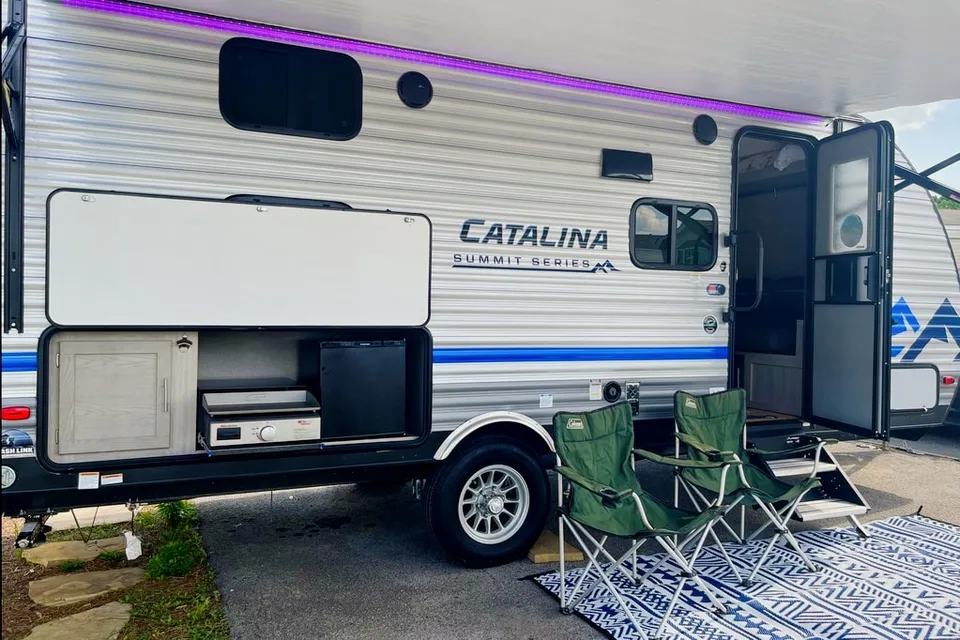 NEW Stocked, Deliverable Family Coachmmen Catalina