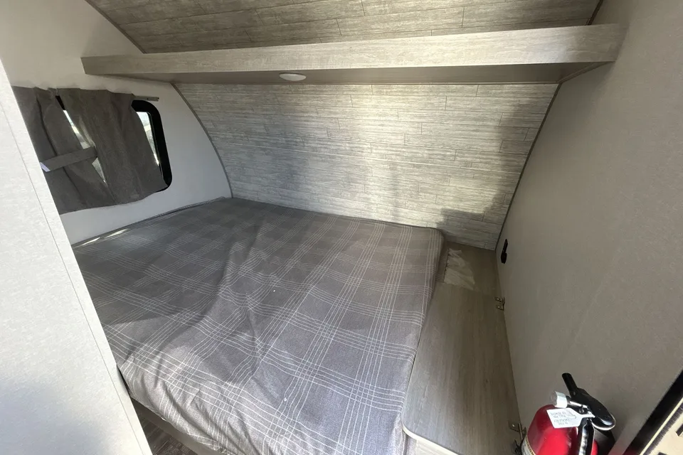Trevor and Jerrica's Forest River Aurora 15Rdx Travel Trailer