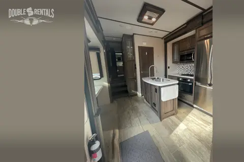 MONTANA Private Master, 1.5 Bath, Spacious Front Living with Hideaway TV and Fireplace