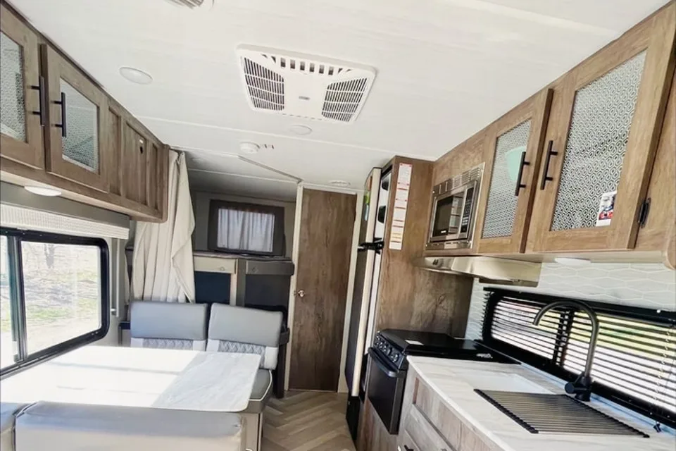 Kayla's Forest River Wildwood X-Lite Travel Trailer