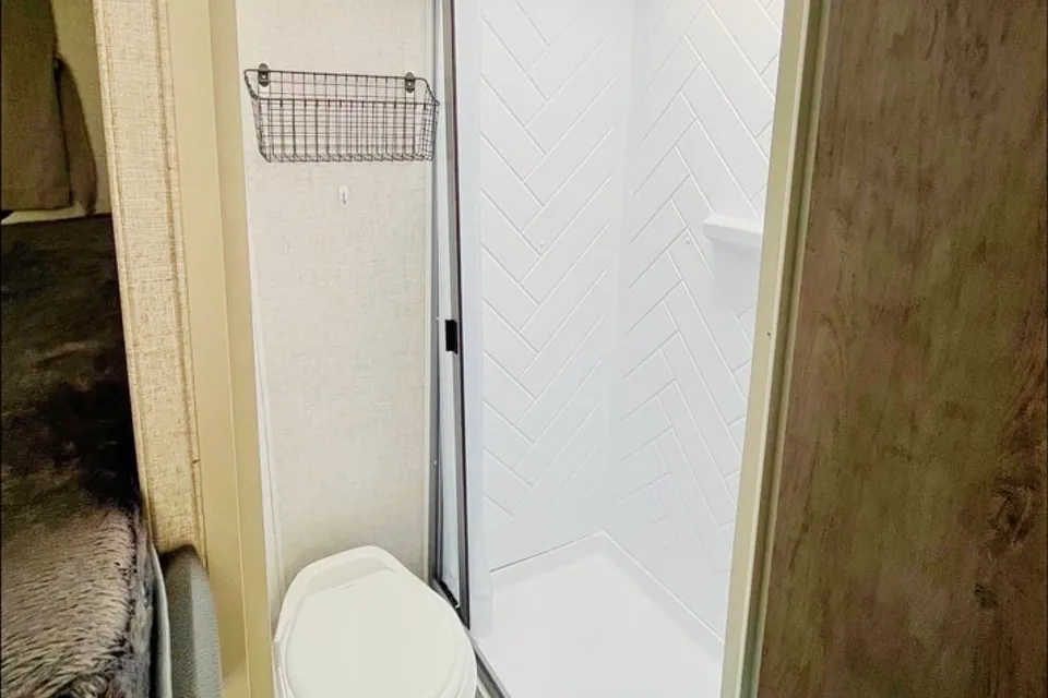 Kayla's Forest River Wildwood X-Lite Travel Trailer